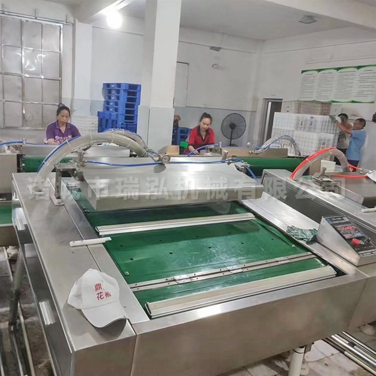 食品滚动式真空包装机